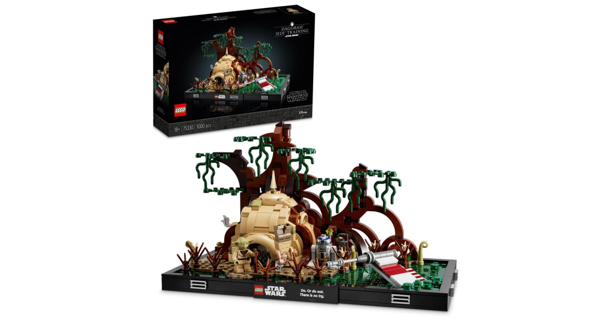 LEGO Star Wars: Dagobah Jedi Training Diorama - 1000 Piece Building Ki —  MyShopville