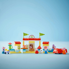                             LEGO® DUPLO® 10434 Prasátko Peppa a supermarket                        