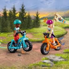                             LEGO® Friends 42624 Útulné chatky na dobrodružném táboře                        