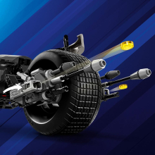                             LEGO® DC Batman™ 76273 Sestavitelná figurka: Batman™ a motorka Bat-Pod                        